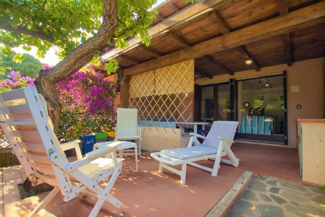 Rainbow House - Fronte Spiaggia Porto Rotondo 0*,